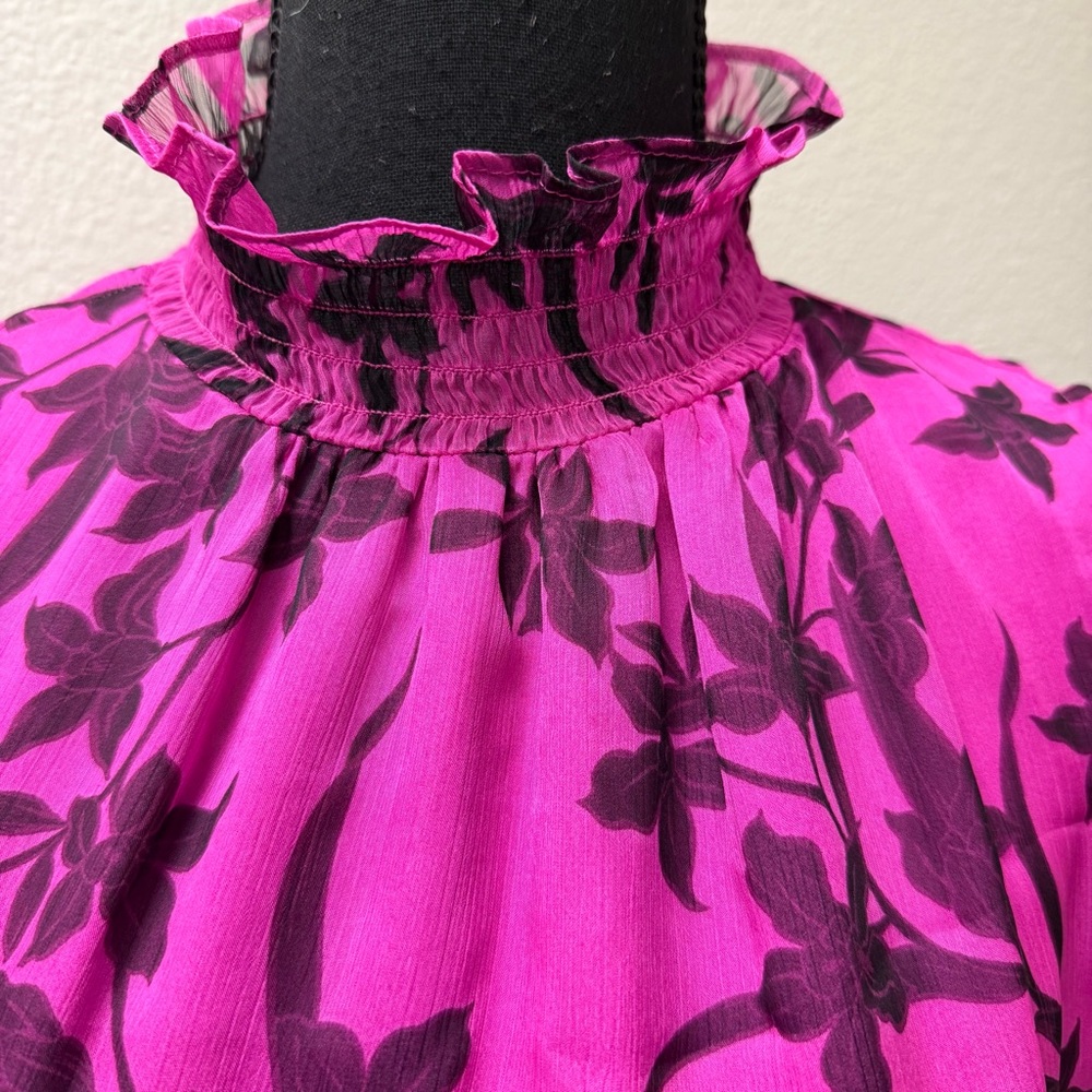 Vince Camuto Pink Floral Mock Neck Sleeveless Blouse Elegant Career Top L - Picture 3 of 10